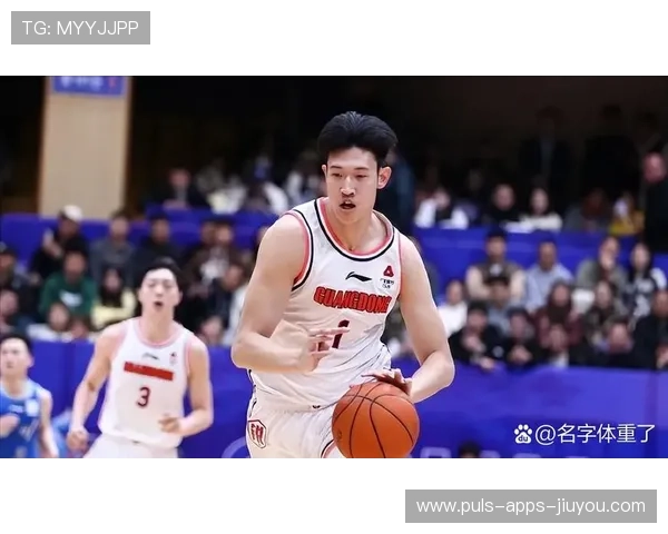 比赛关键球员表现亮点，比赛关键时刻